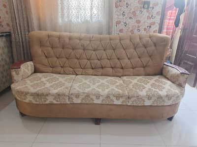 7 Seater Sofa Set for Sale 30k