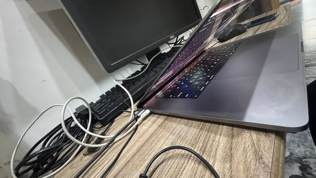 MacBook Pro 2017 Core i7 2