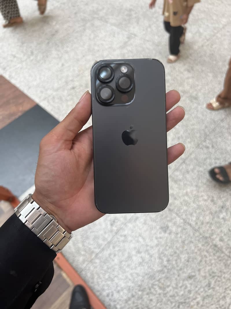 Apple iPhone 14 Pro 0
