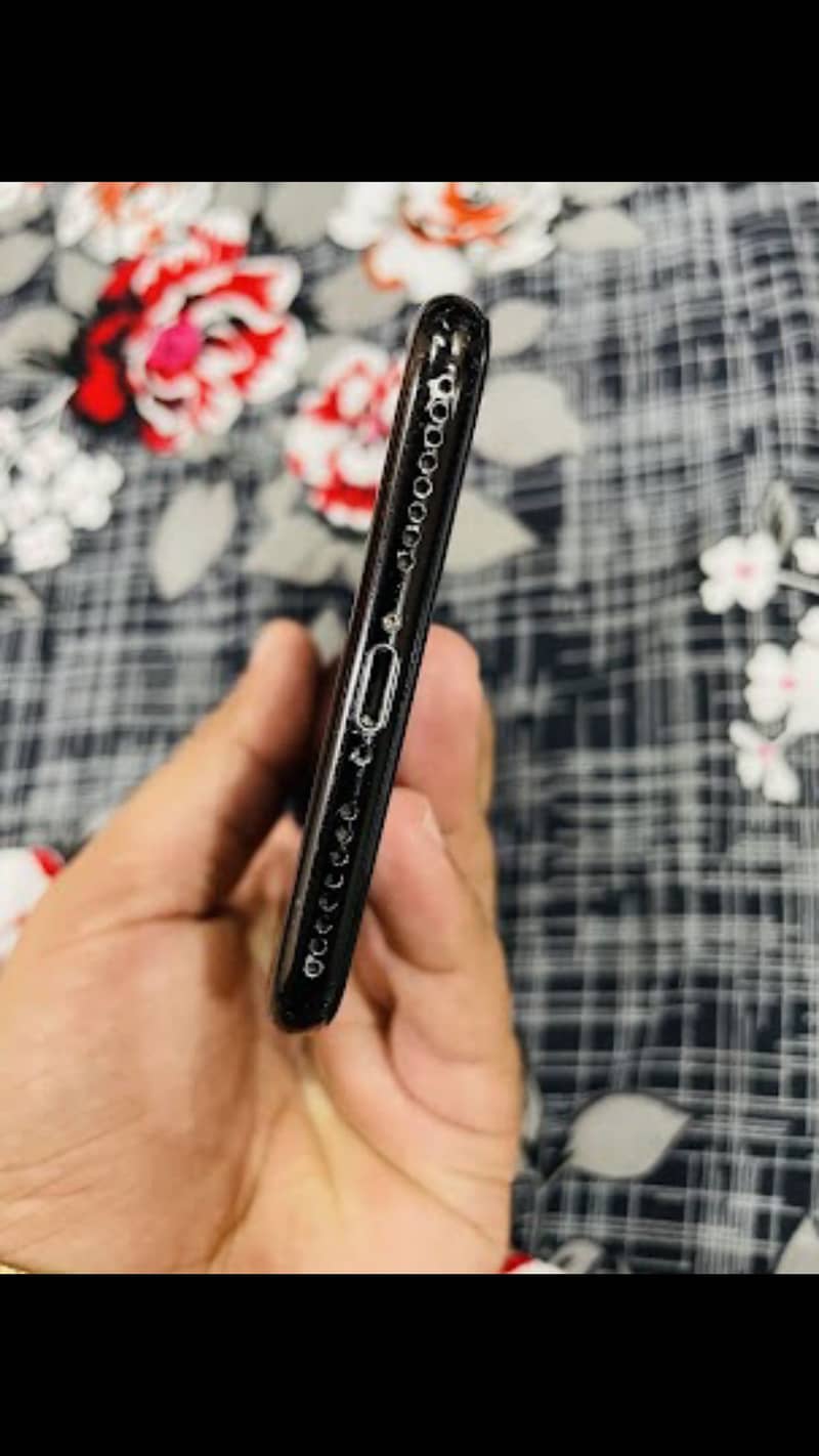 Apple iPhone 7 Plus 4