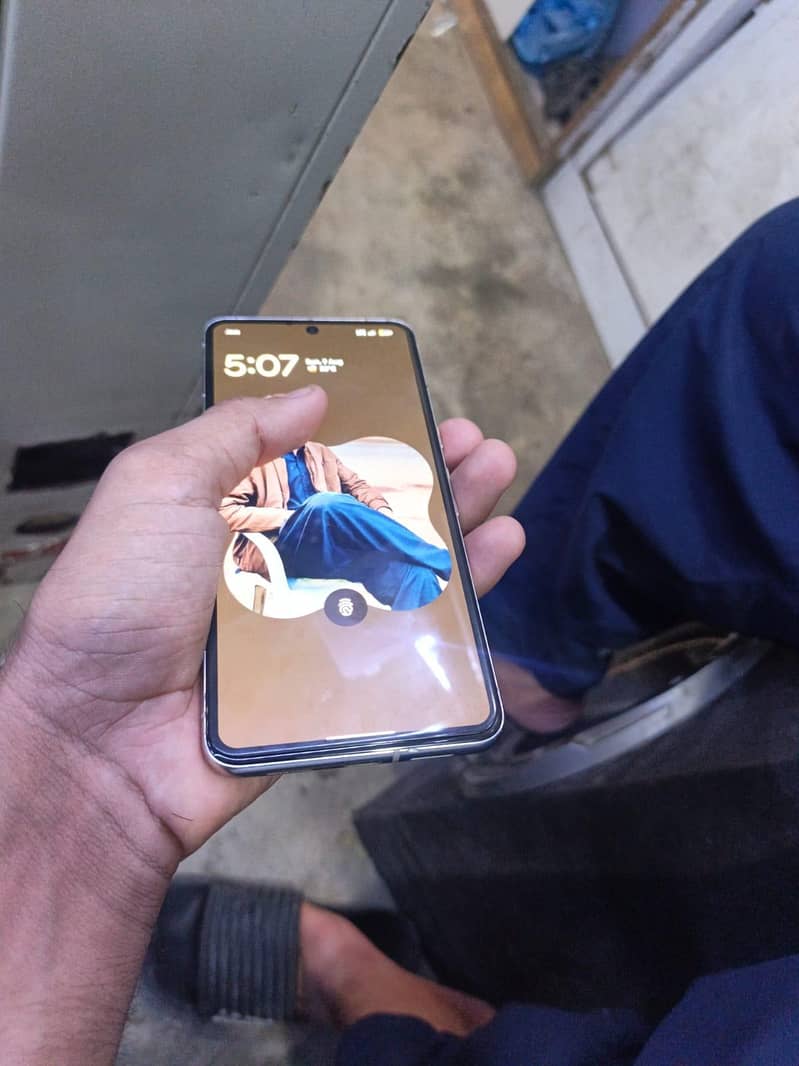 Google Pixel 8 Pro 3