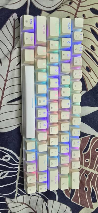 TEZARRE TK-63 Pro Gaming keyboard