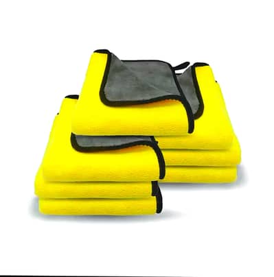microfiber cloth for cleaning without any scratches