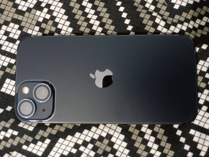 iPhone 13 0