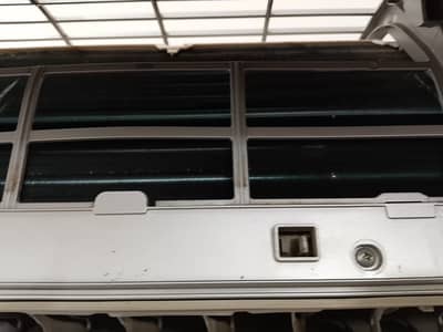 GREE Ac 10by10 condition no repair orignel gas