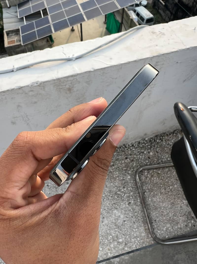 Apple iPhone 12 Pro Max 3