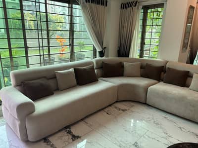 8-seater sofa for sale!