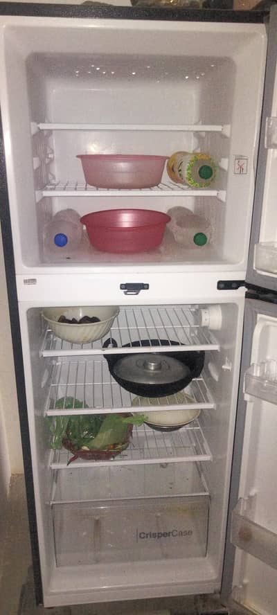 Dawlance Fridge For sale urgently In Very good condition
