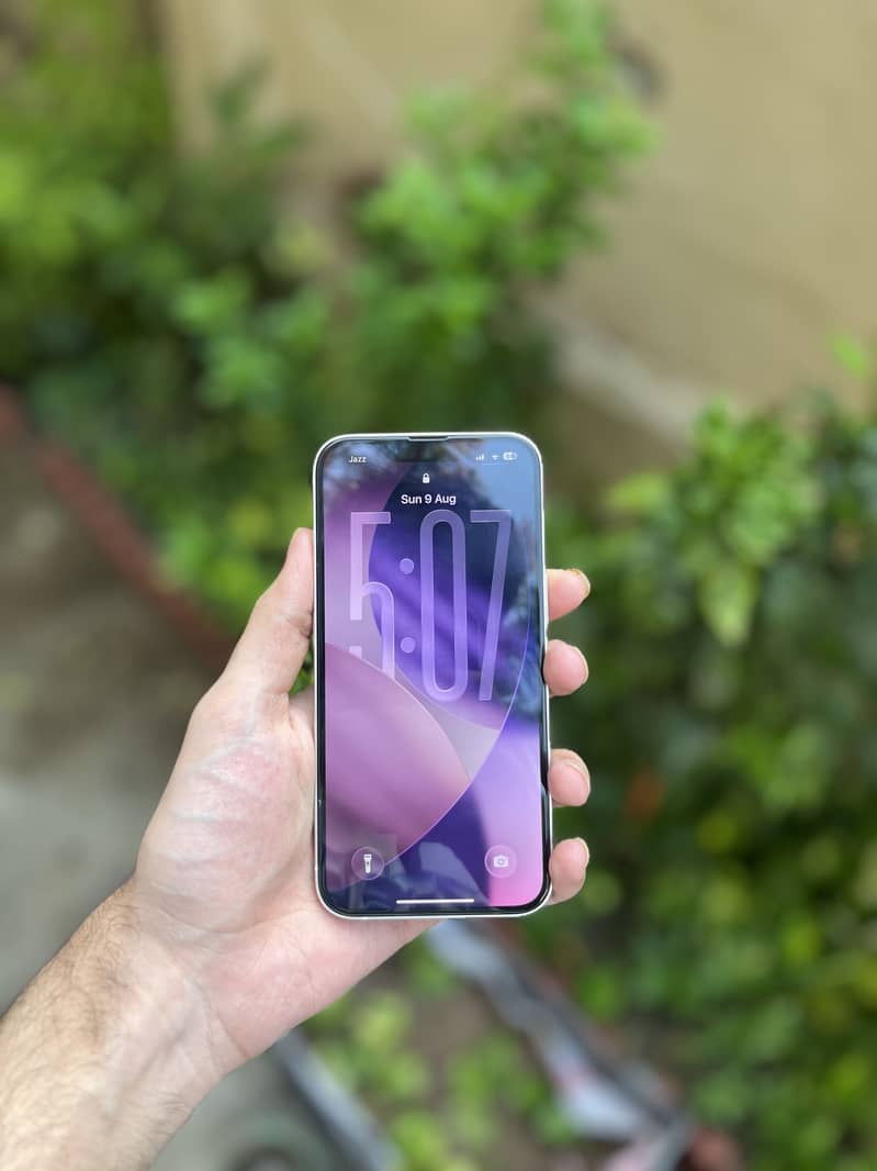 Apple iPhone 14 1