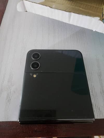 Samsung Mobile Z Flip 4