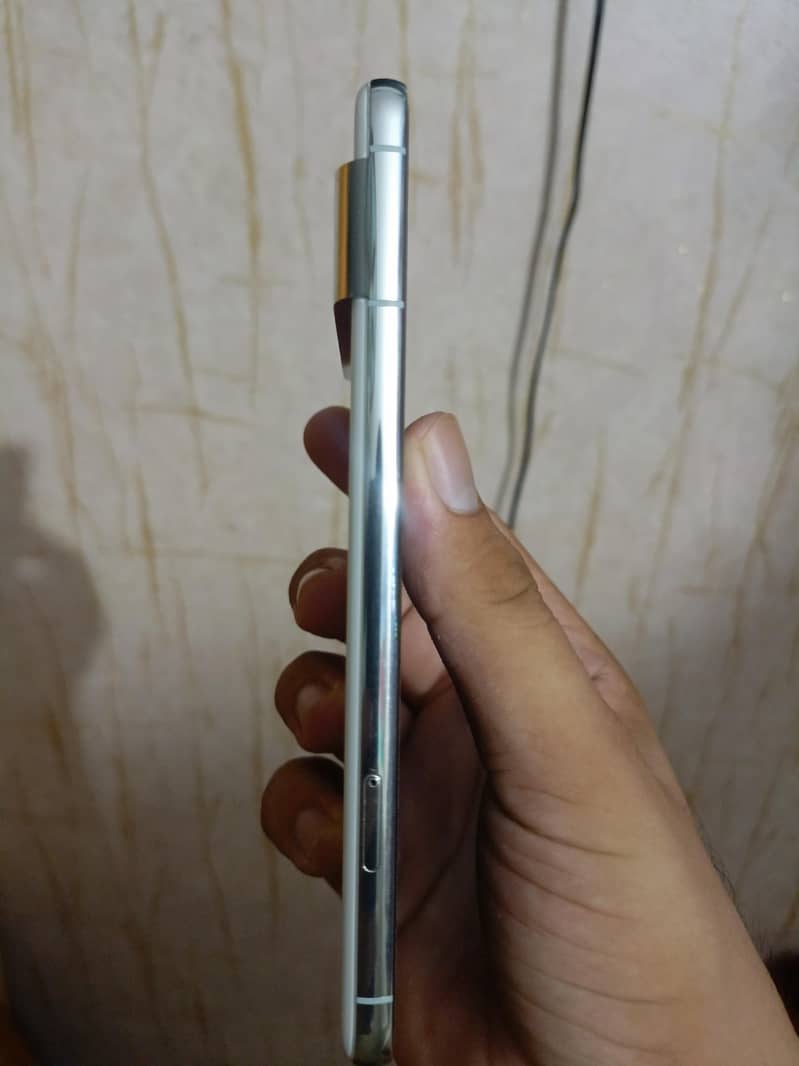 Google Pixel 8 Pro 1