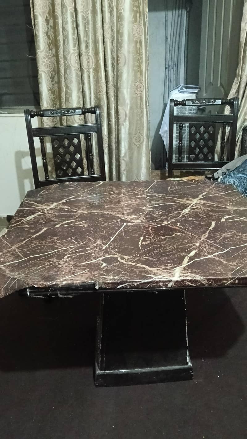 Dining Table with 3 chairs 0