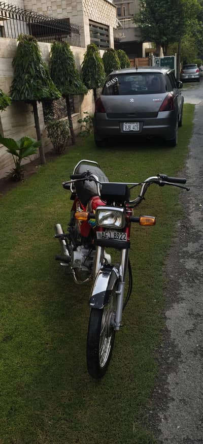 CD 70 bike