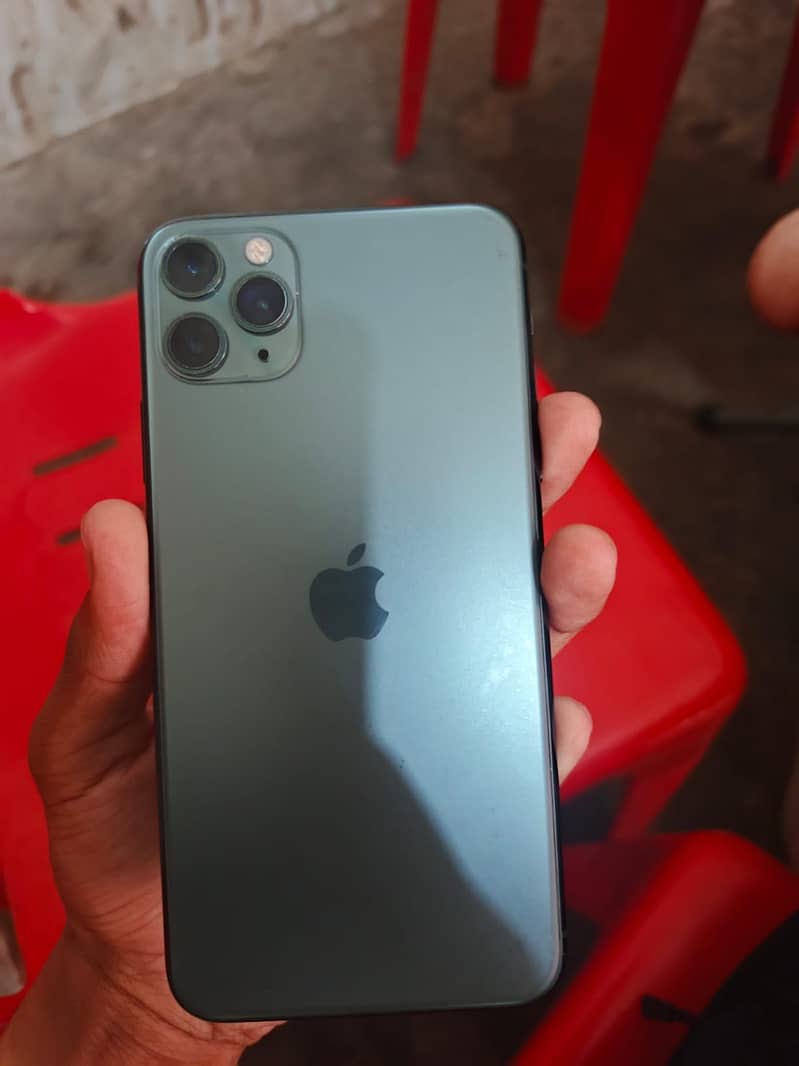 Apple iPhone 11 Pro Max 0