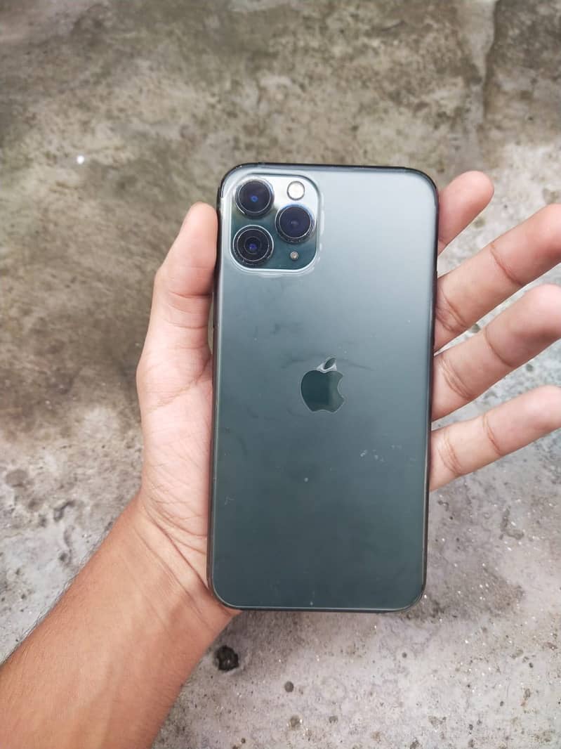 Apple iPhone 11 Pro 7