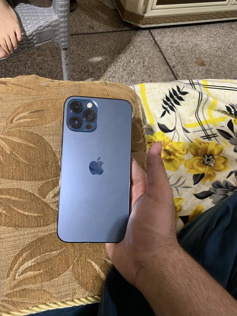 Apple iPhone 12 Pro Max 2