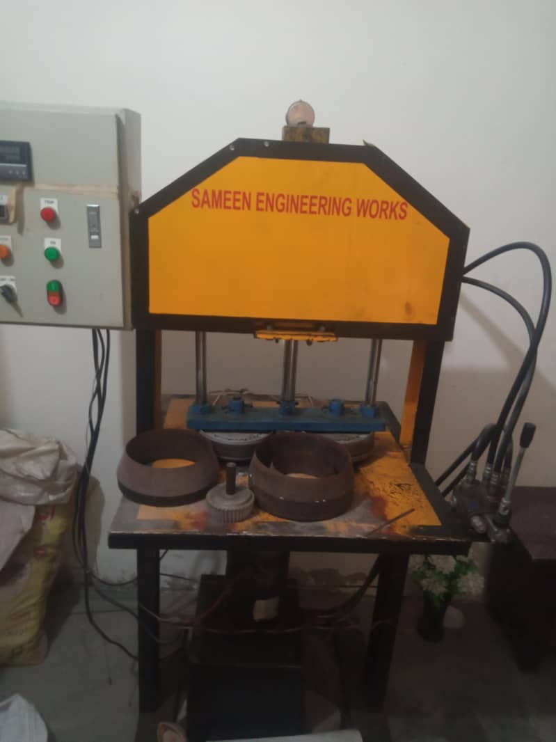 Paper plate machine 0