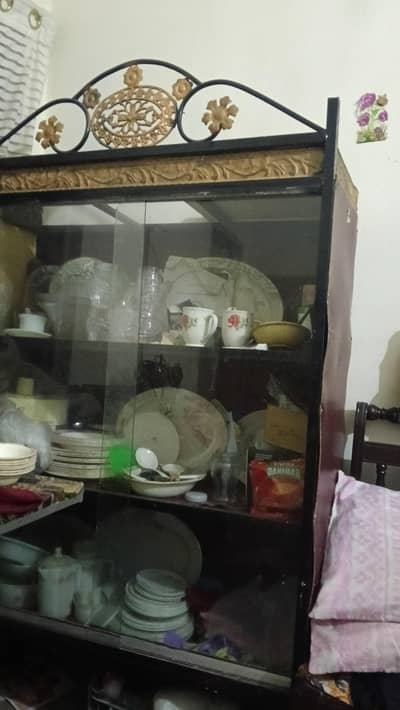 Bartan Almari For Sale