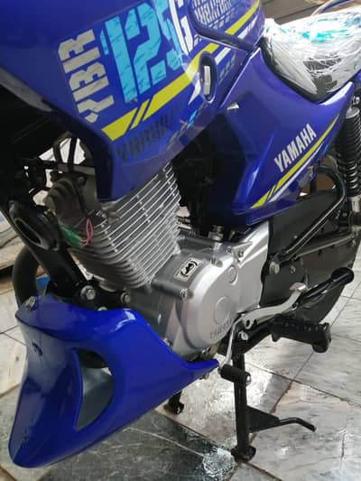 Brand new YBR G purplish blue colour only 2600 driven. . .