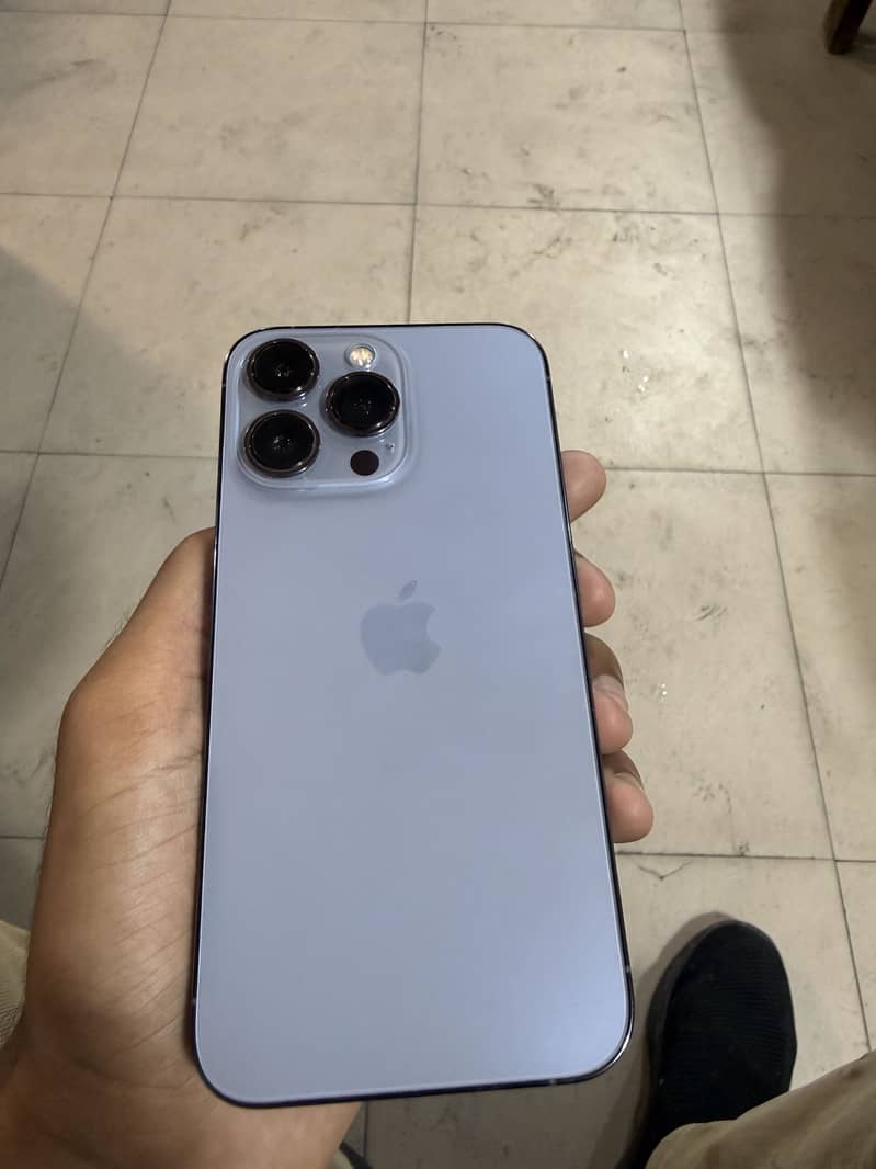 Apple iPhone 13 Pro 0