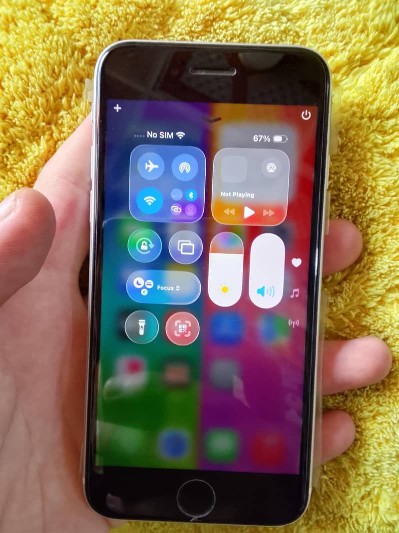Apple iPhone SE 11