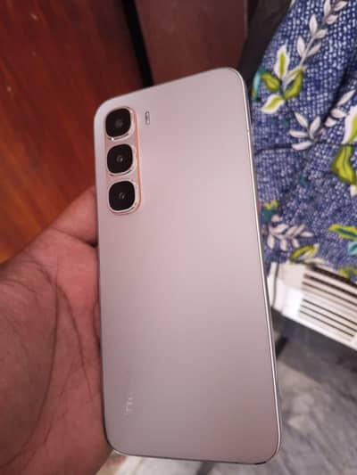 Infinix Hot 60 Pro