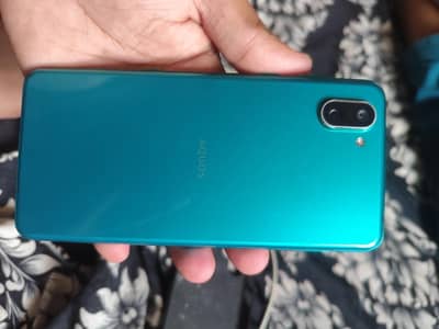 Sharp AQUOS | 6GB  128GB | Snapdragon 855 | 120Hz Display