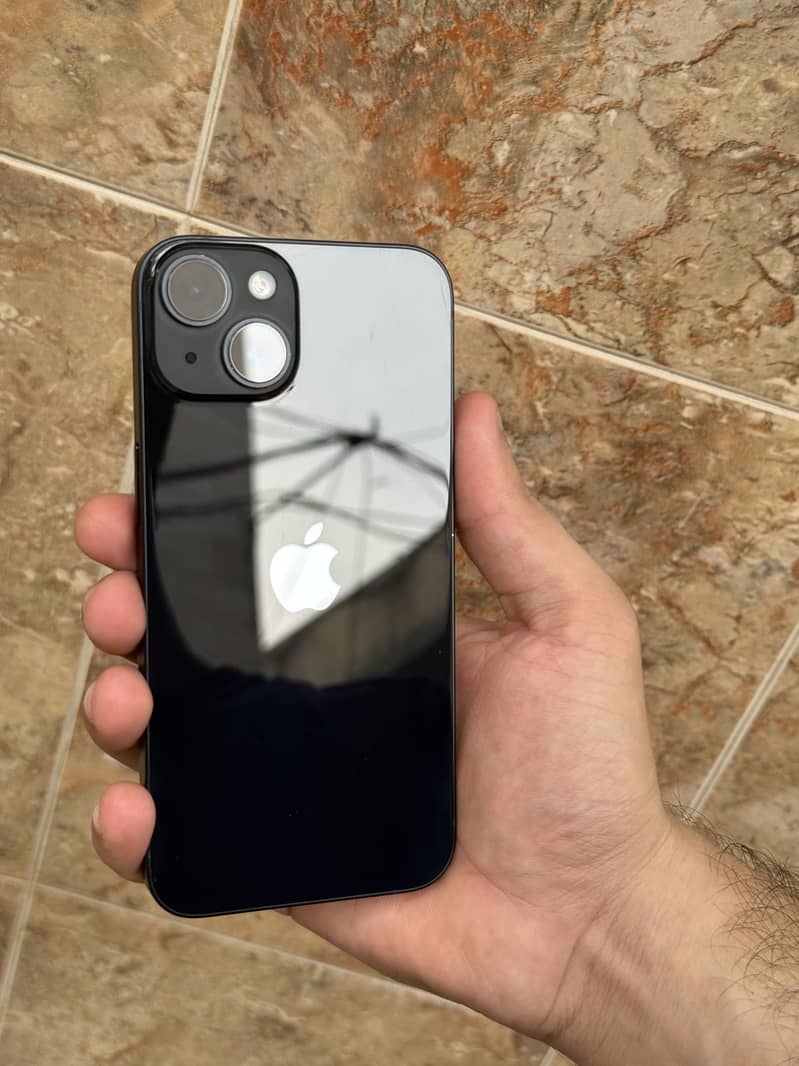 Apple iPhone 14 4