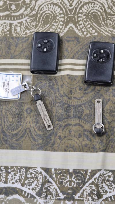 brand new 2 remotes toyota