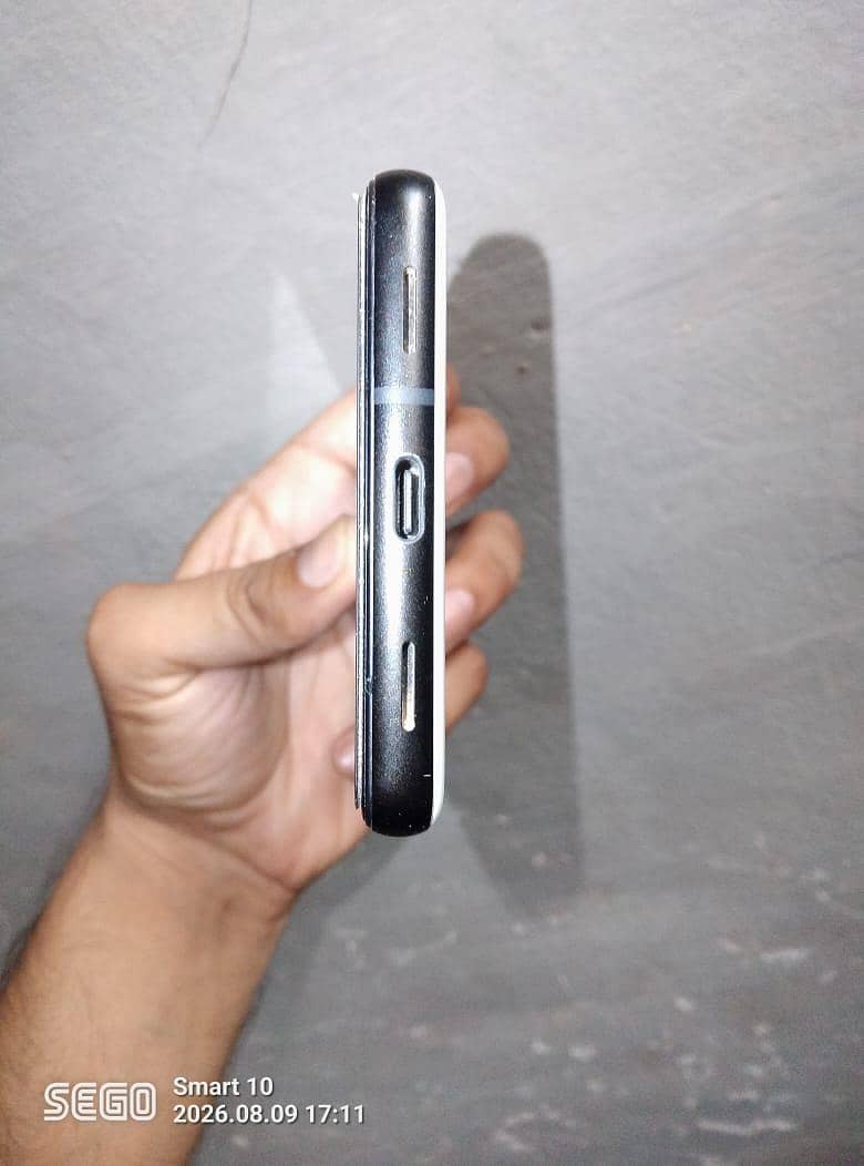 Google Pixel 6a 1