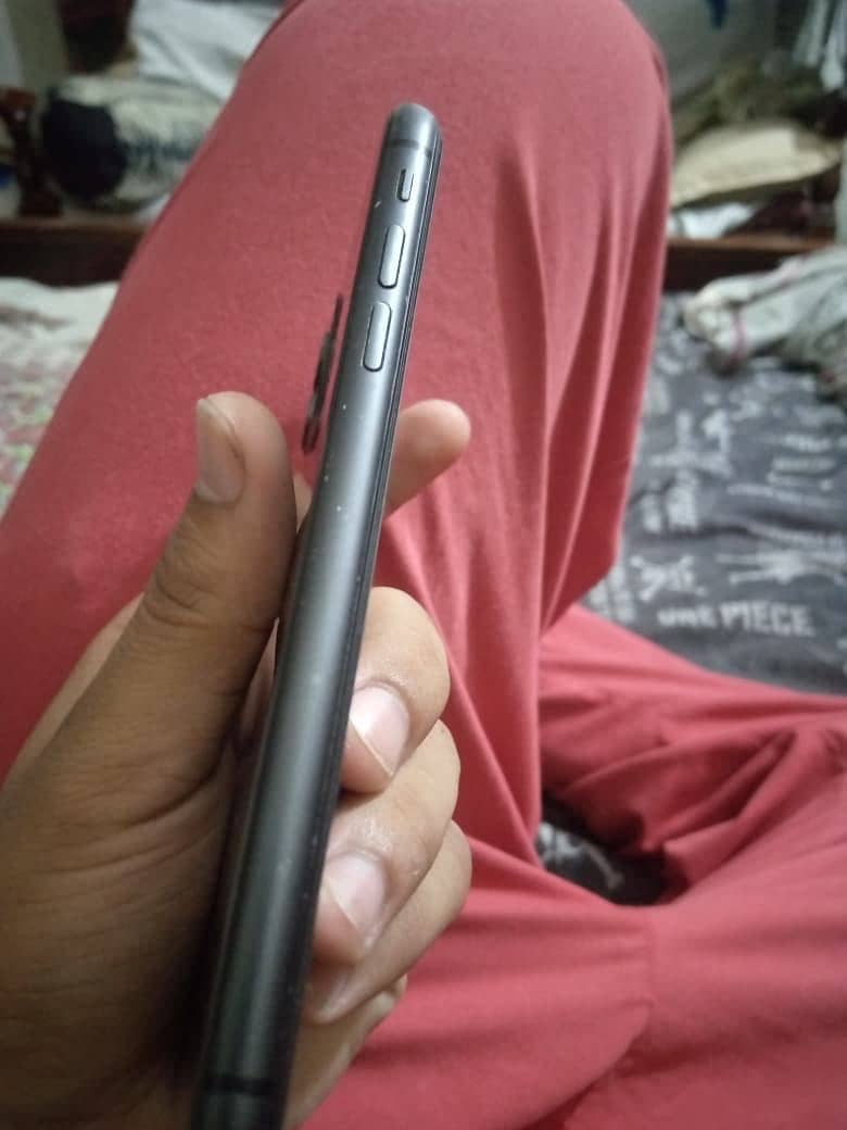 Apple iPhone 11 2