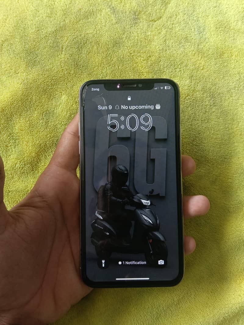 Apple iPhone X 1