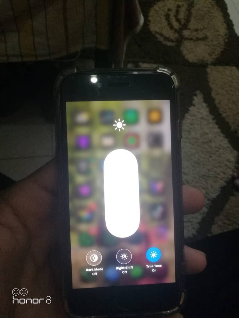 Apple iPhone SE 6