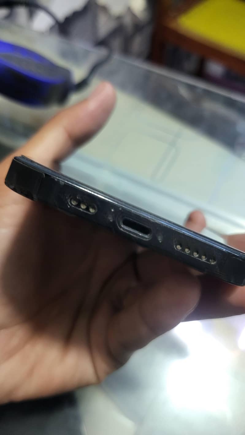 Apple iPhone 14 Pro 2