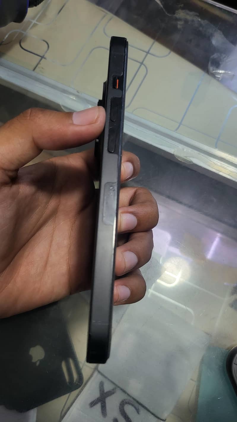 Apple iPhone 14 Pro 3