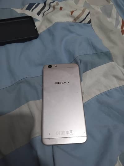 Oppo F1s
