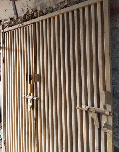 MAIN HOME GATE 5BY7