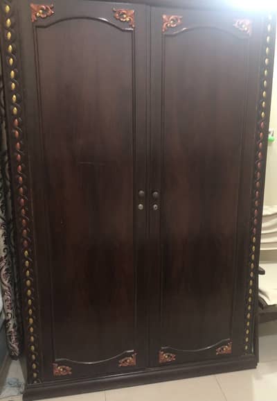 Durable cupboard with good wood