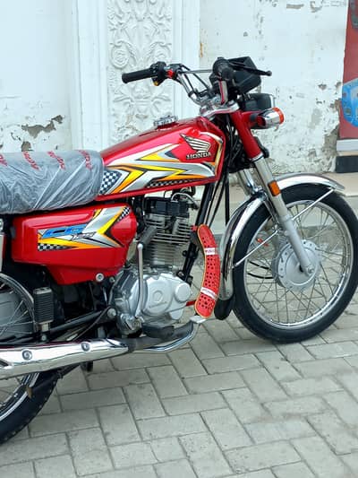 Honda CG 125 2025 model urgent sale