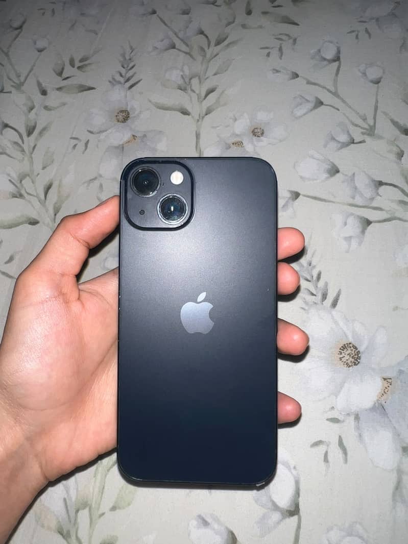 Apple iPhone 13 0