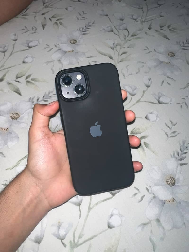 Apple iPhone 13 3