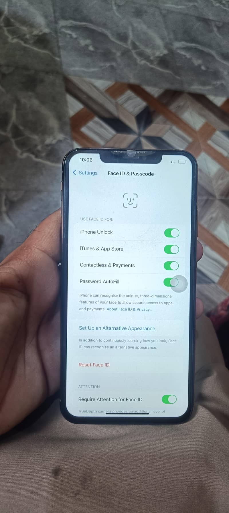 Apple iPhone XS Max 2