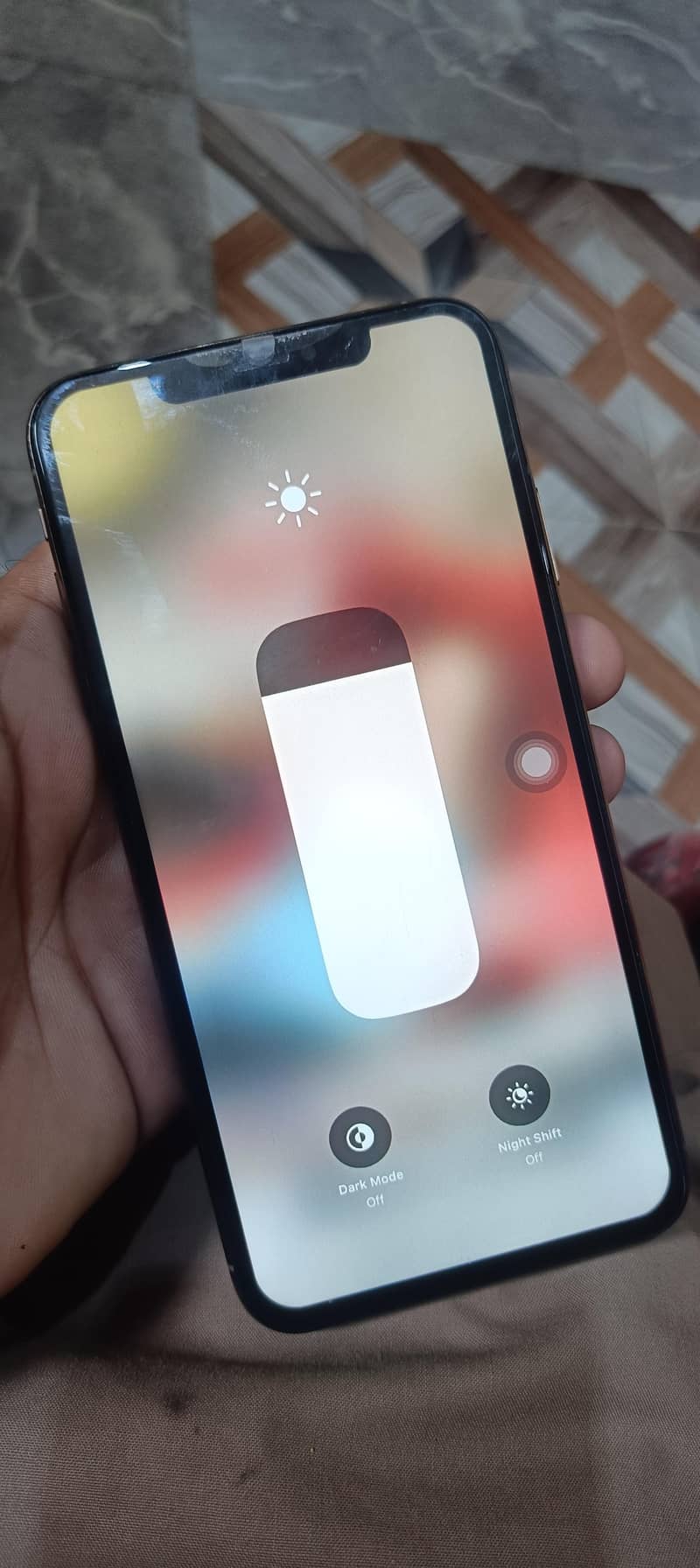 Apple iPhone XS Max 3