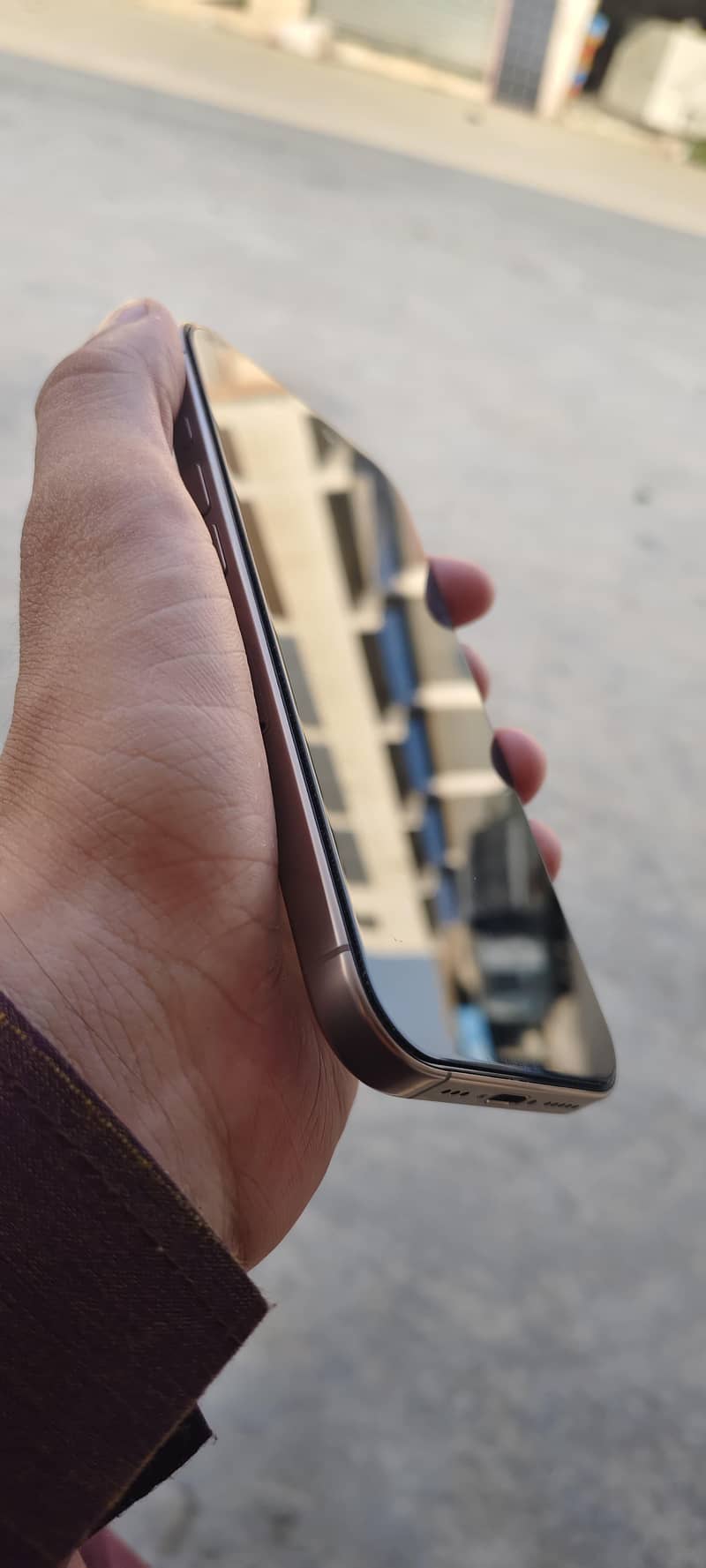 Apple iPhone 16 Pro 5