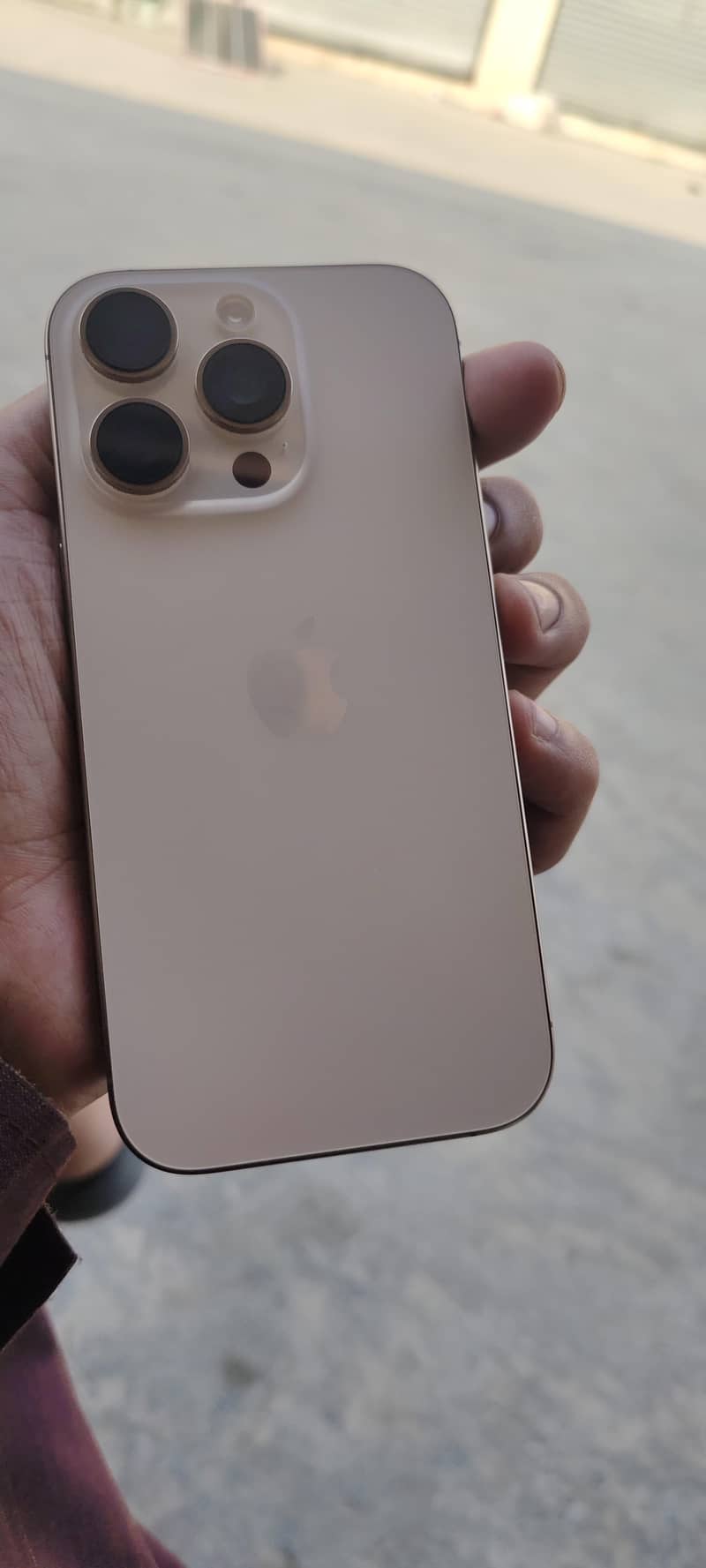 Apple iPhone 16 Pro 6