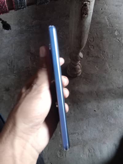 Vivo Y17s