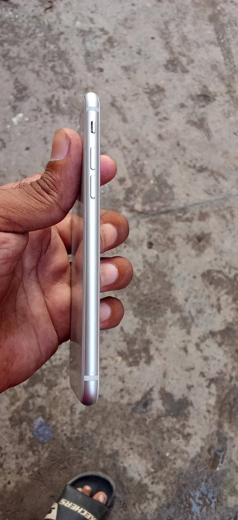 Apple iPhone 8 4