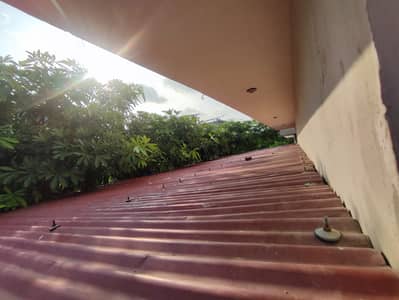 Long Iron Shade (Wall Mounted) For 3 Cars Space or other purposes