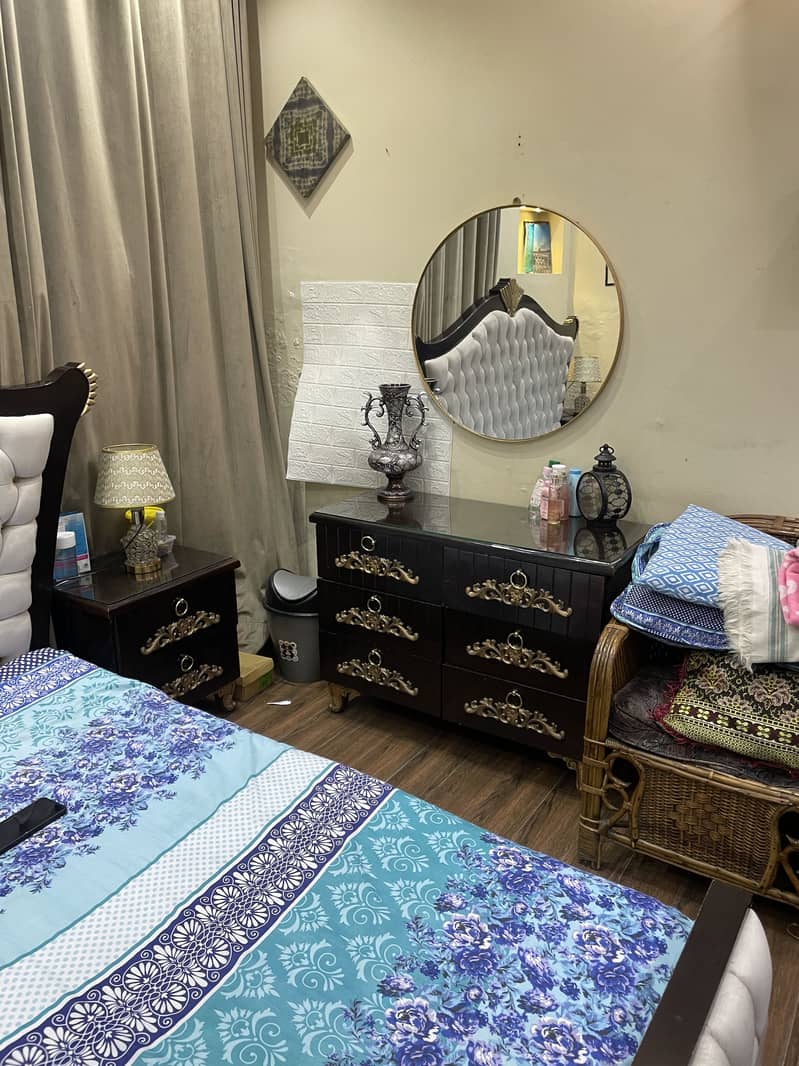 Complete Bed set, side tables, dressing table mirror 1