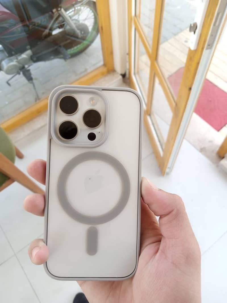 iPhone 15 pro 1
